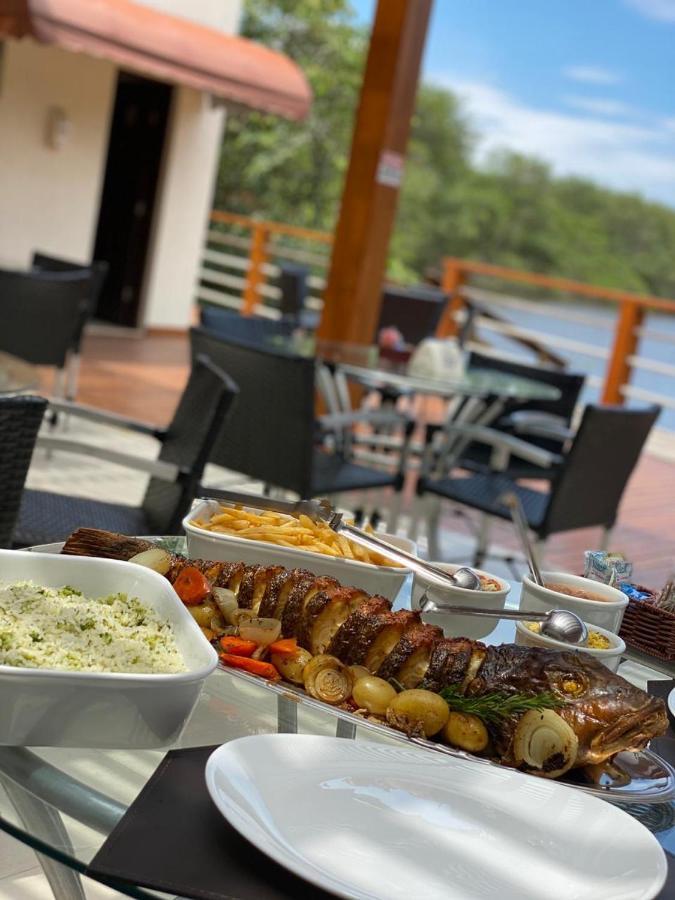Vai Da Pesca Hotel E Marina Карагуататуба Екстериор снимка